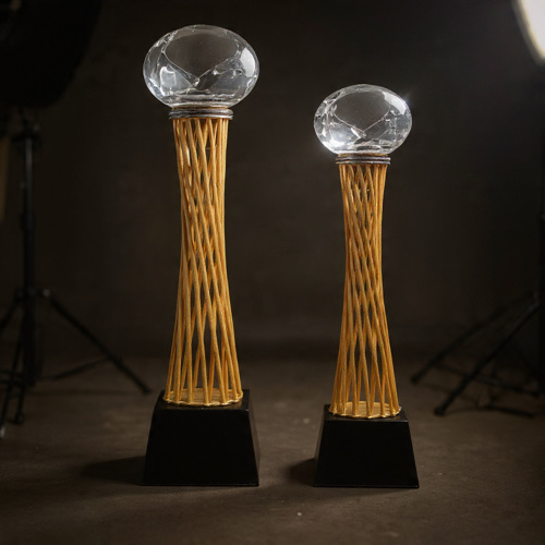 Crystal Trophies with Logo Crystal Trophies with Logo