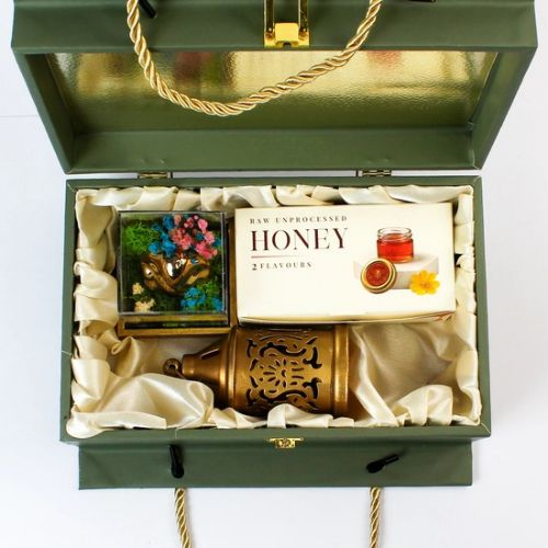 Gift Set - The Lantern Case: Diwali Gift Box